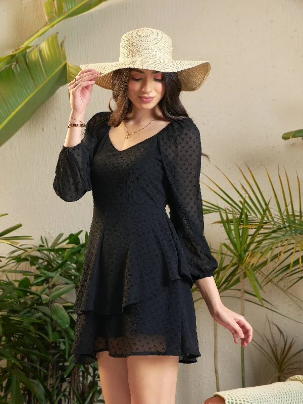 Women Black Dobby Sweetheart Neck Layered Hem Dress