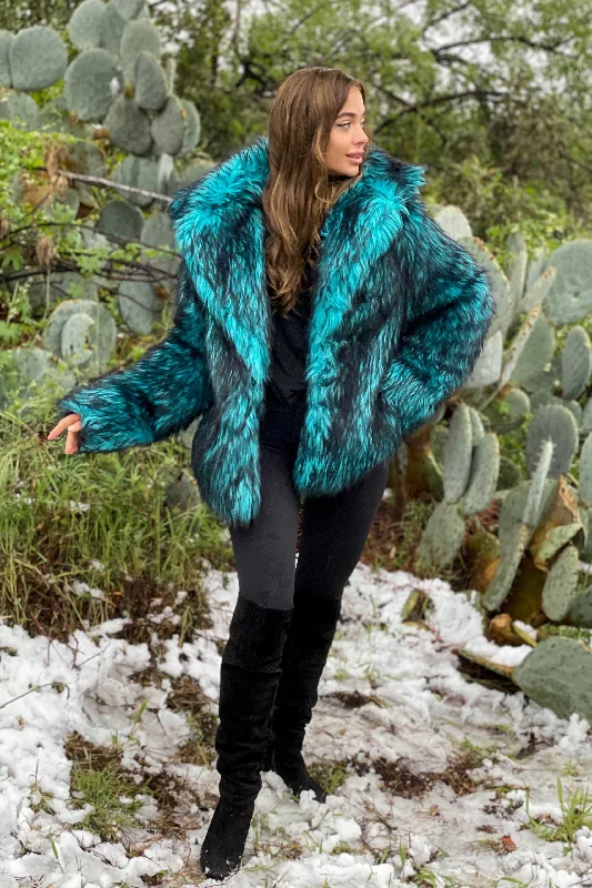 Women's Shorty Duke Coat in ""Teal Wolf""